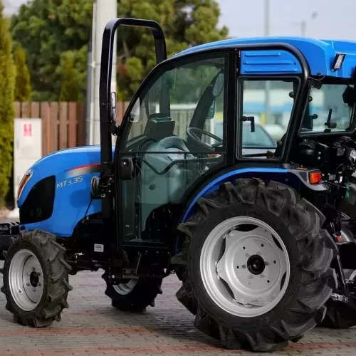 LS-TRACTOR-MT3-35-kabina14